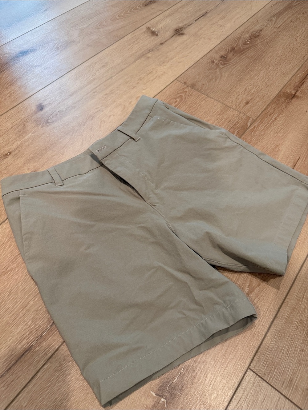 lululemon athletica Men's Flat Front Shorts in khaki